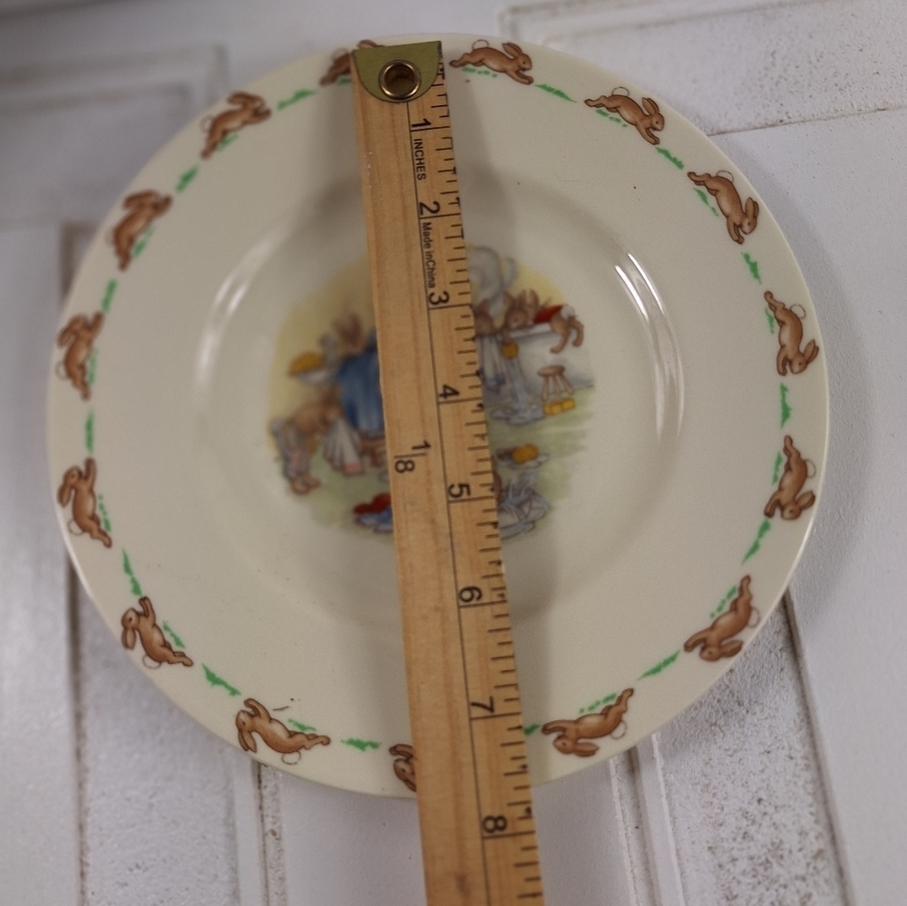 Vintage Royal Doulton Bunnykins Plate "Bath Time" 1936 English Fine Bone China - Picture 6 of 11